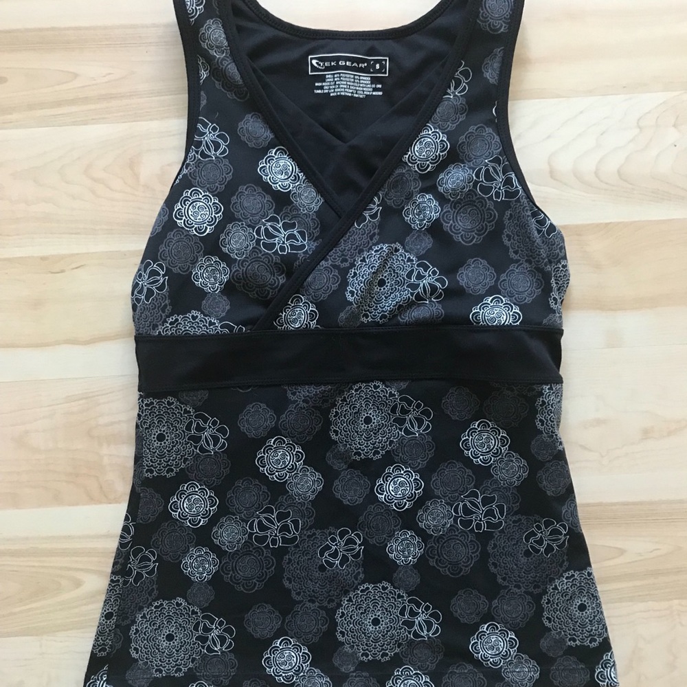 Black, grey, and white stretch tank top Size Small